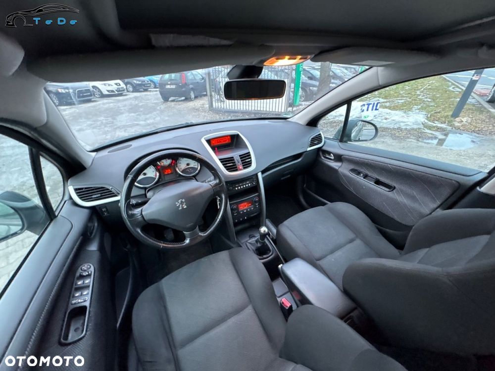 Peugeot 207 1.6 VTi Premium - 24