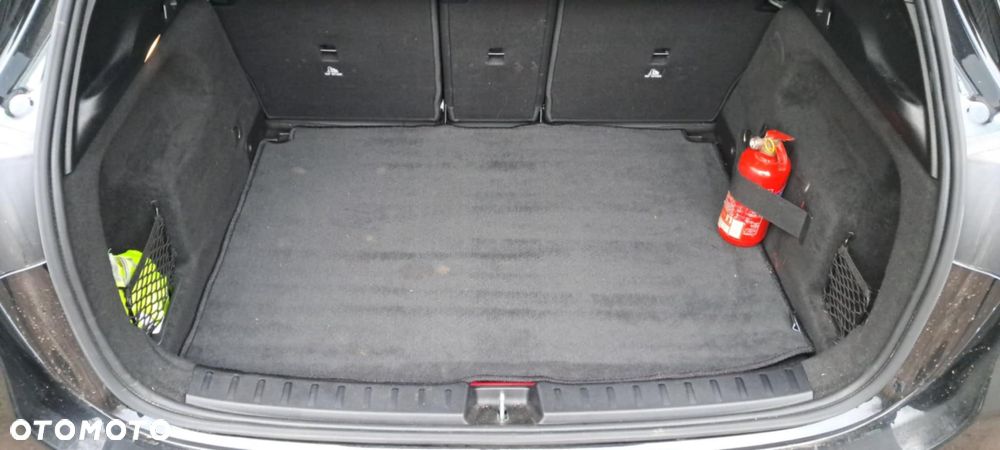 Mercedes-Benz GLA - 15