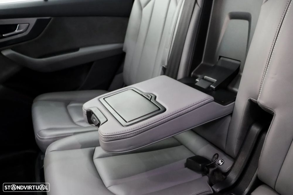 Audi Q7 3.0 TDI quattro S-line Tiptronic 7L - 40
