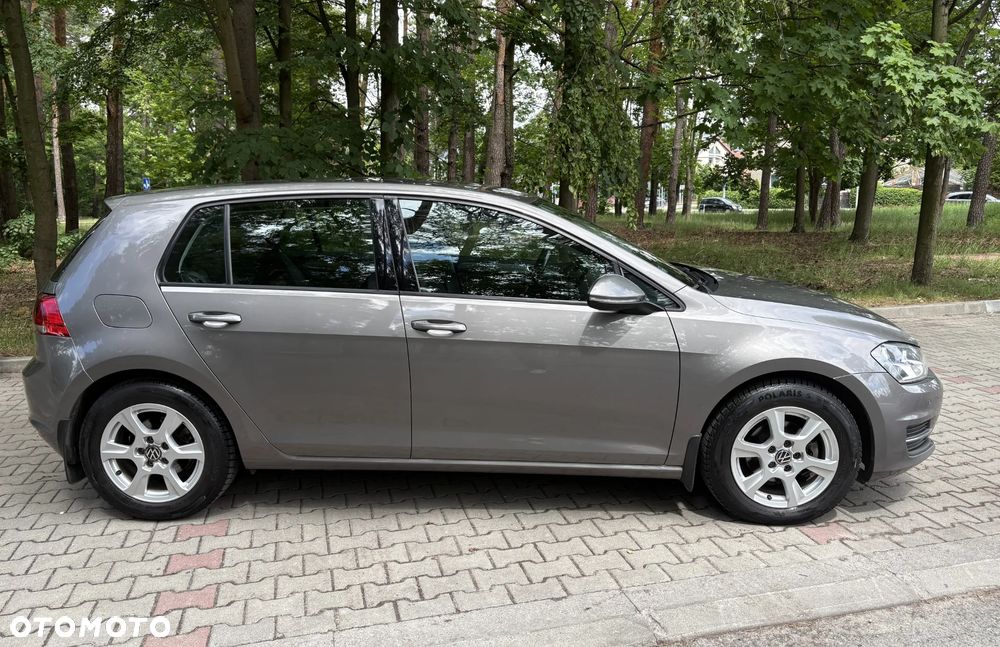 Volkswagen Golf - 5