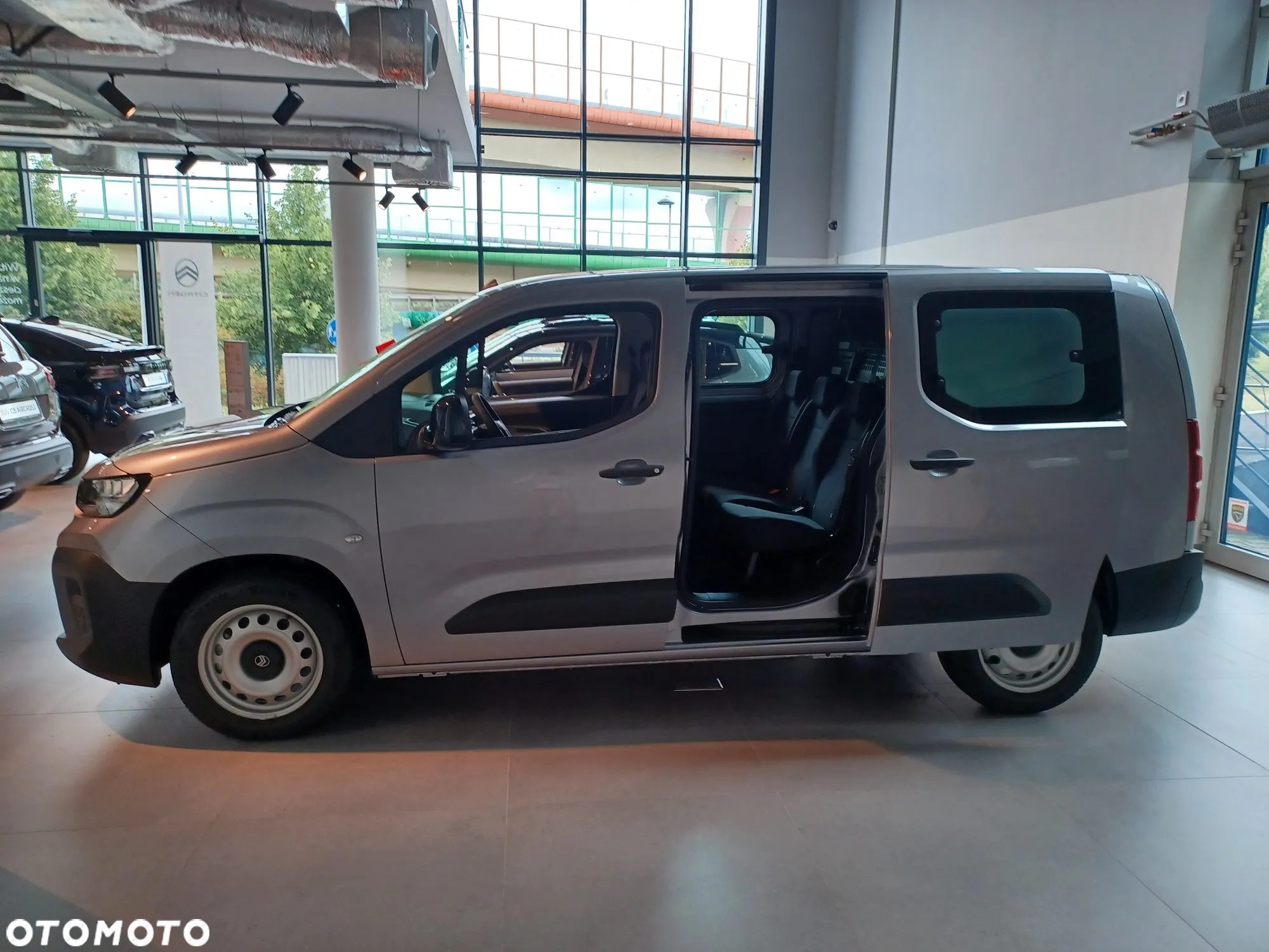 Citroën Berlingo XL 5 osobowy - 13