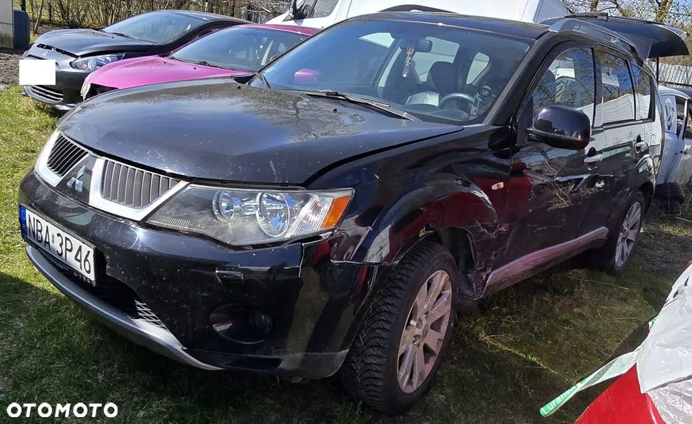 Mitsubishi Outlander 2.4 Invite CVT - 2