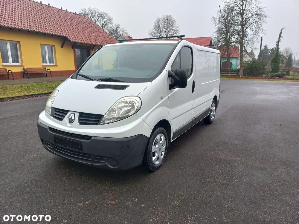 Renault TRAFIC - 1