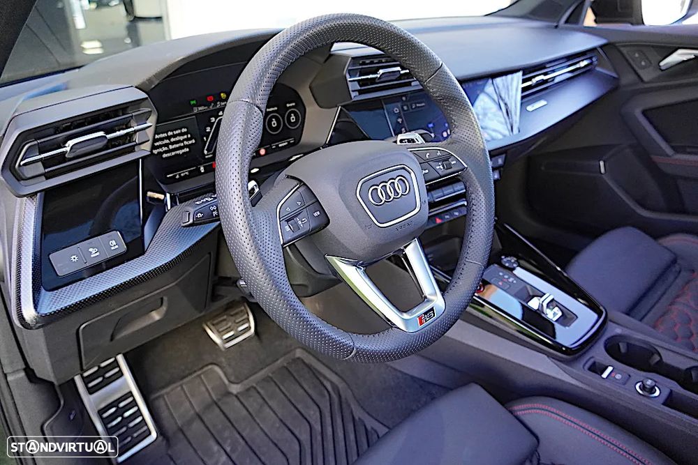 Audi RS3 Limousine 2.5 TFSI quattro S tronic - 30