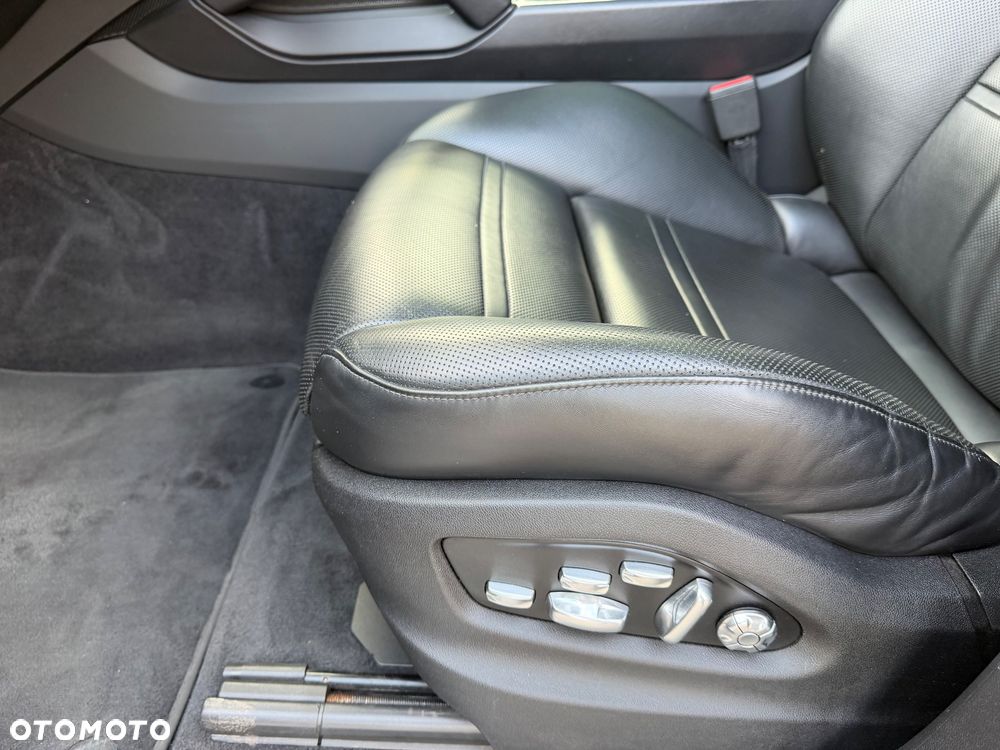 Porsche Cayenne E-Hybrid Tiptronic S - 30