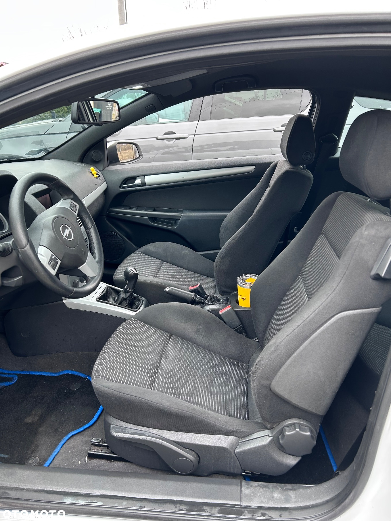 Opel Astra III GTC 1.7 CDTI Sport - 24