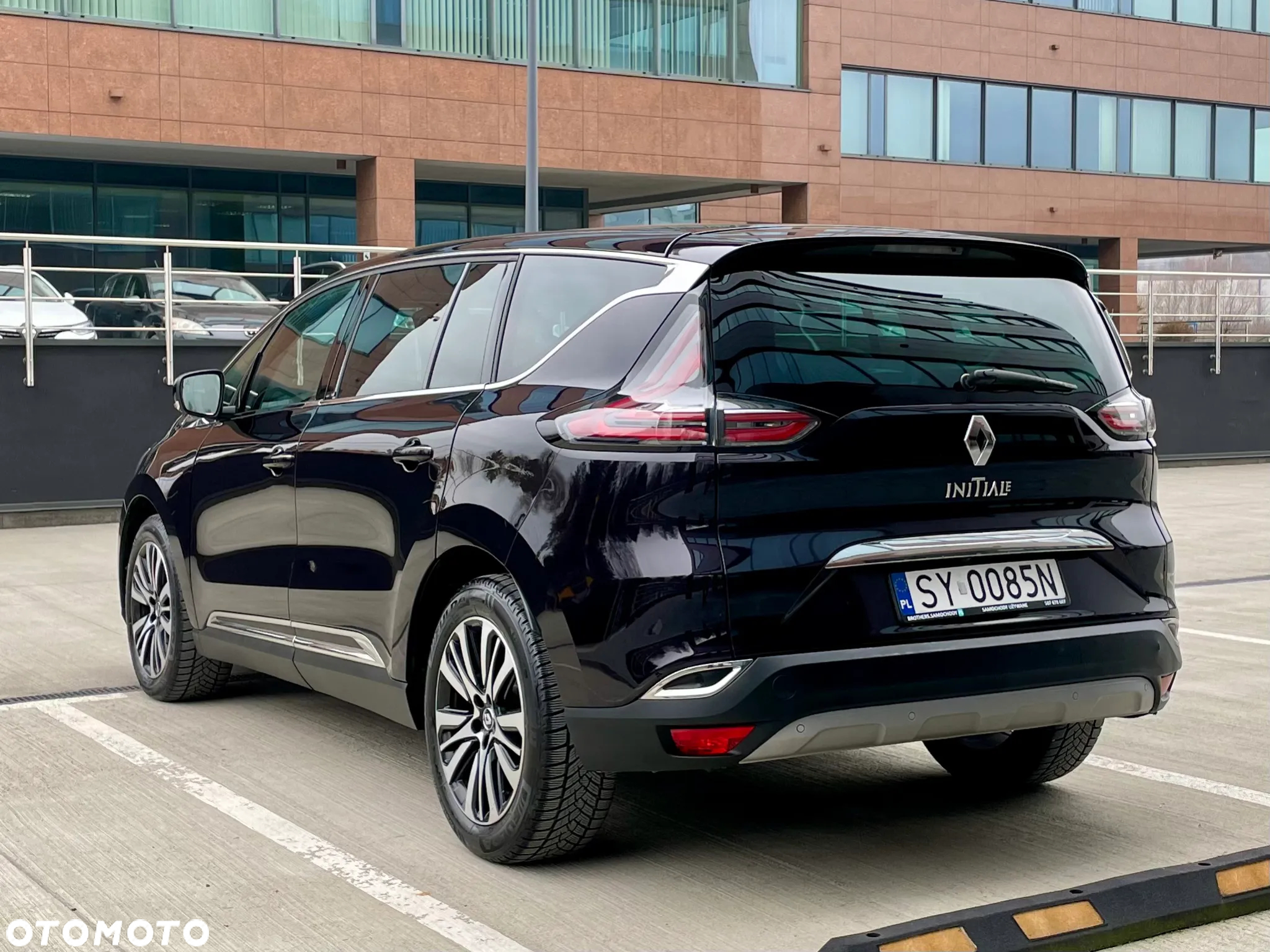 Renault Espace 1.6 dCi Energy Initiale Paris EDC - 5
