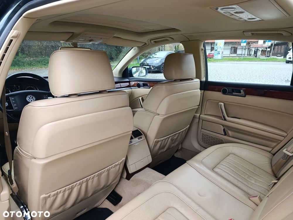 Volkswagen Phaeton - 16