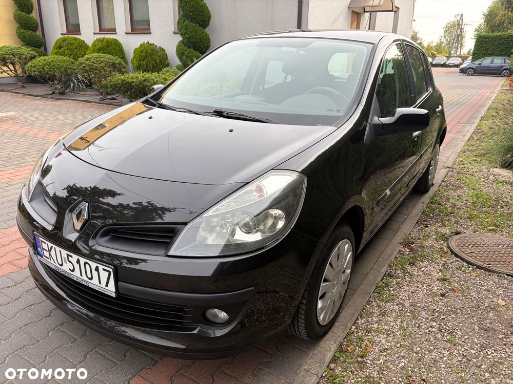 Renault Clio - 23