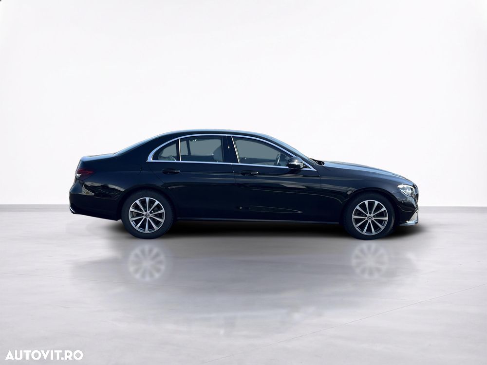 Mercedes-Benz E - 8