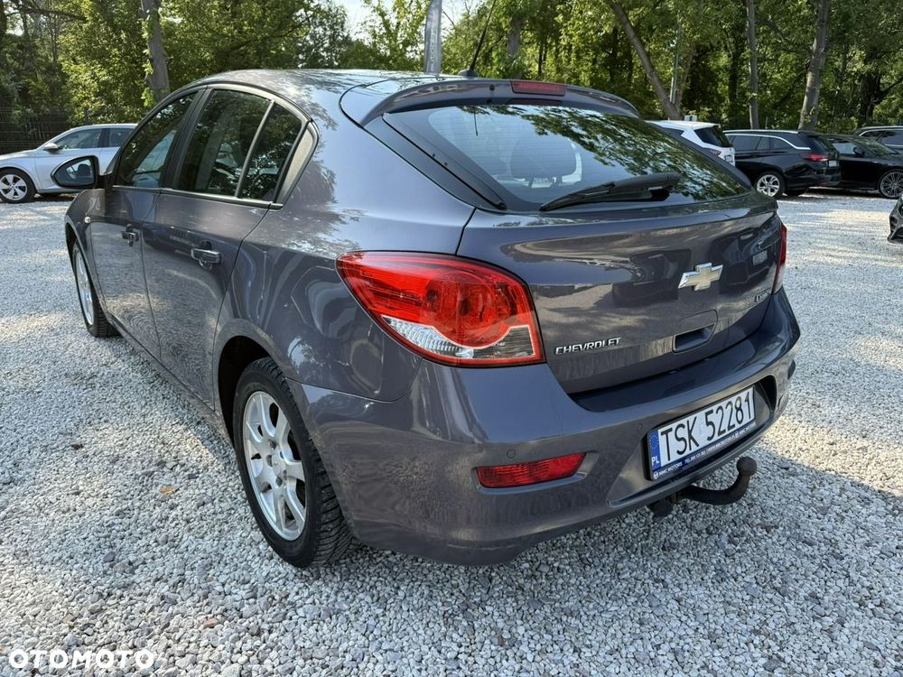 Chevrolet Cruze 2.0 D LT+ - 10