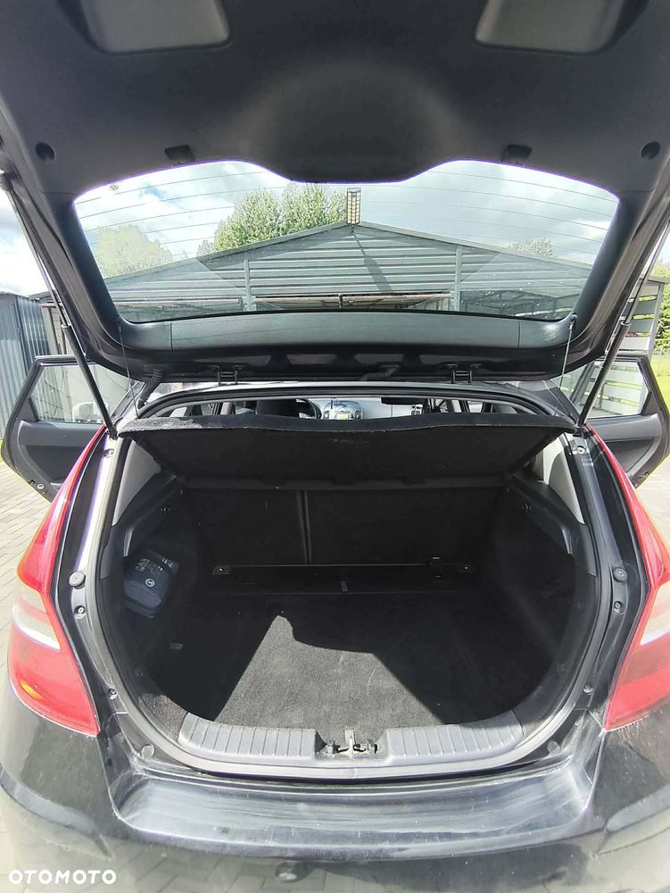 Hyundai i30 1.6 CRDi Classic - 6