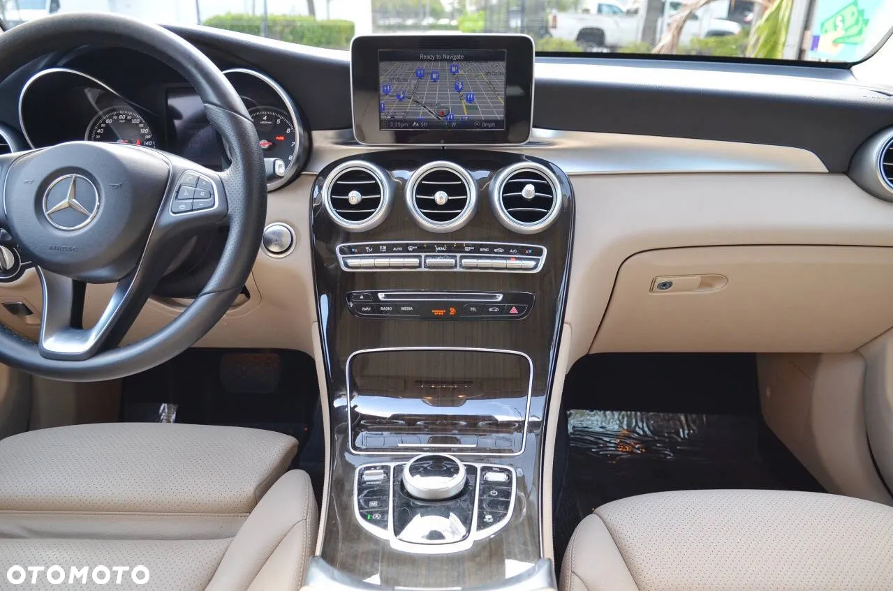 Mercedes-Benz GLC - 19