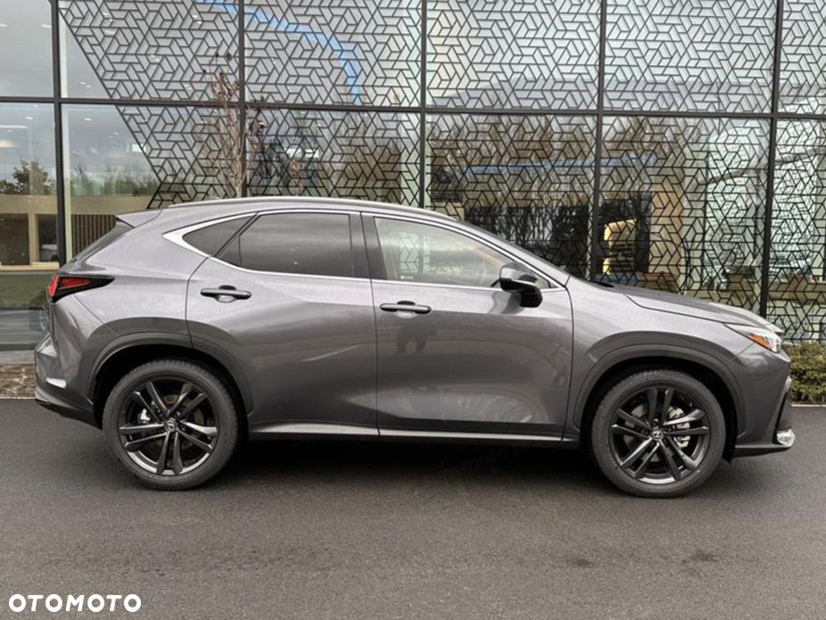 Lexus NX - 3