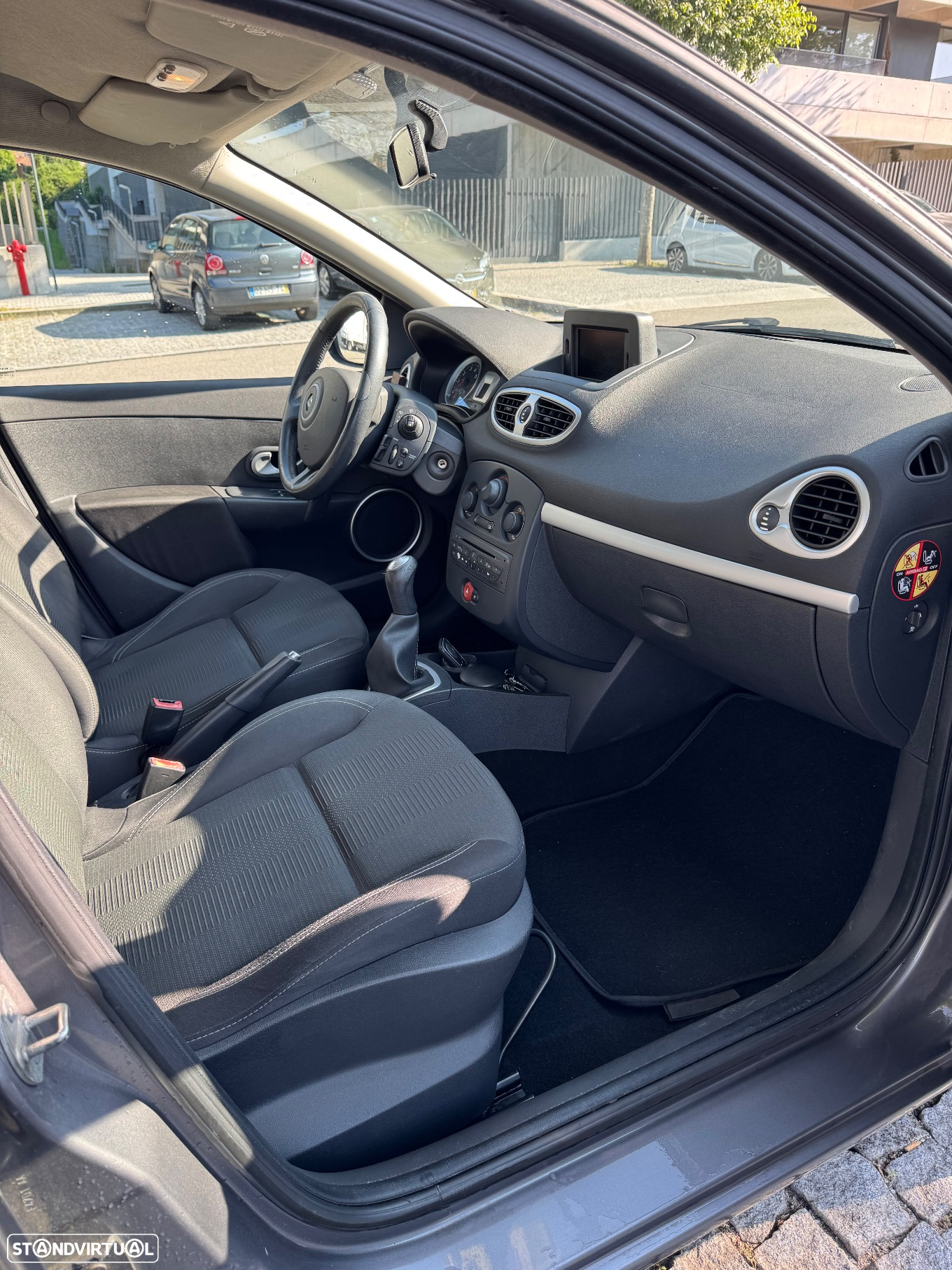 Renault Clio 1.2 16V Dynamique - 12