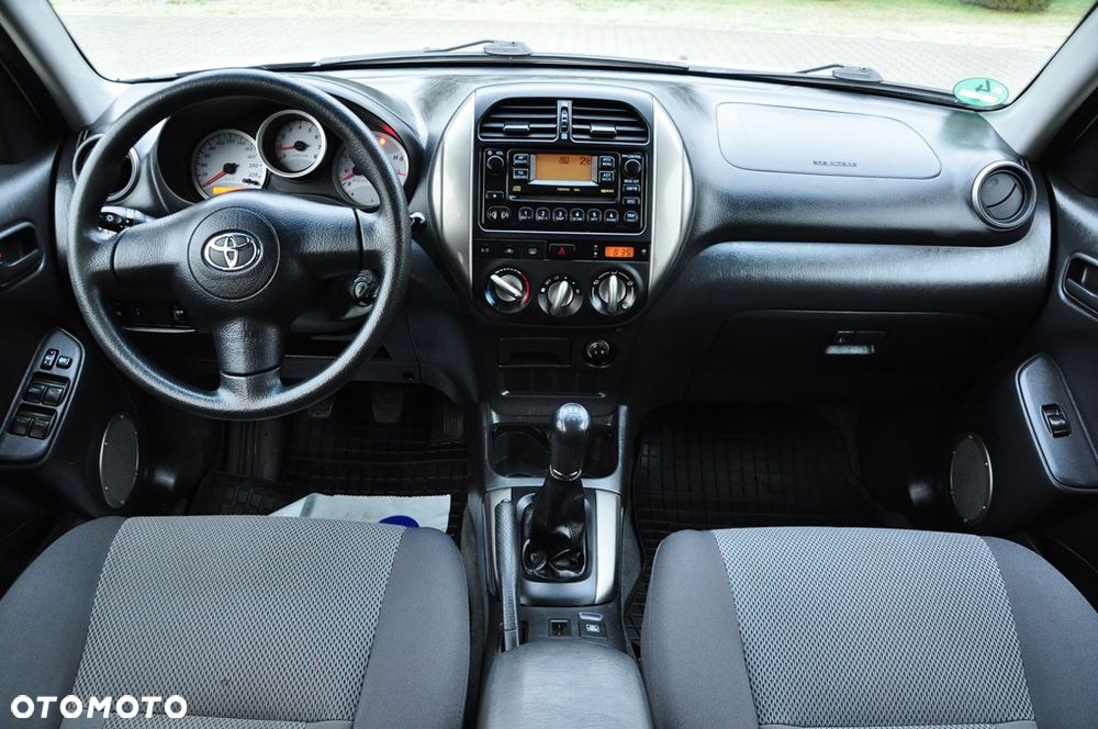 Toyota RAV4 1.8 VVT-i 4x2 - 31