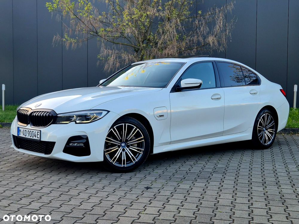 BMW Seria 3 330e M Sport - 2