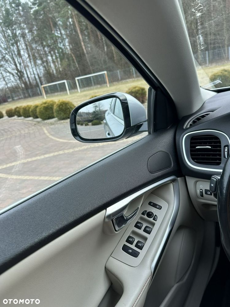 Volvo V40 - 28