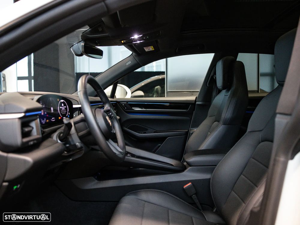 Porsche Macan Electric - 19