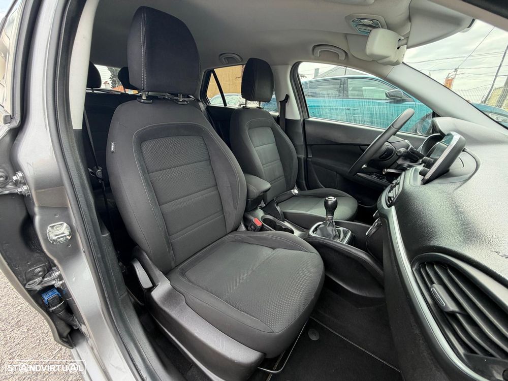 Fiat Tipo Station Wagon 1.3 M-Jet Lounge Tech - 17