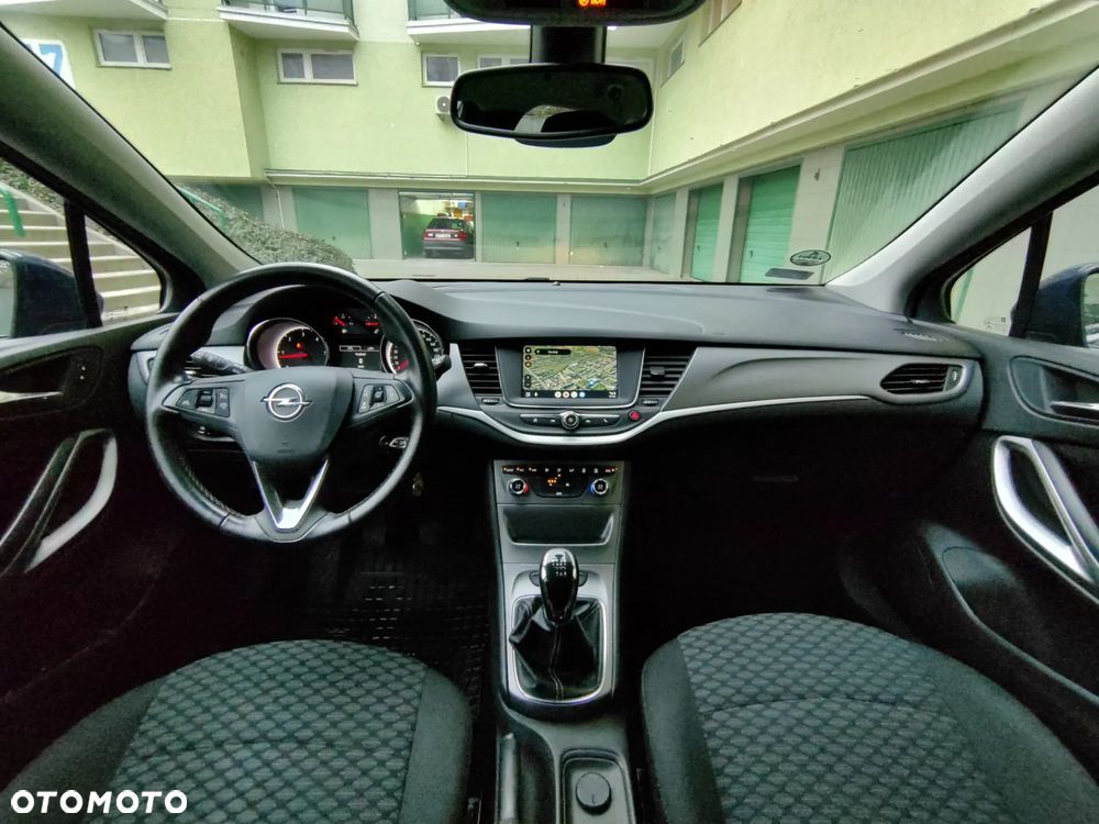 Opel Astra 1.6 CDTI Enjoy - 11