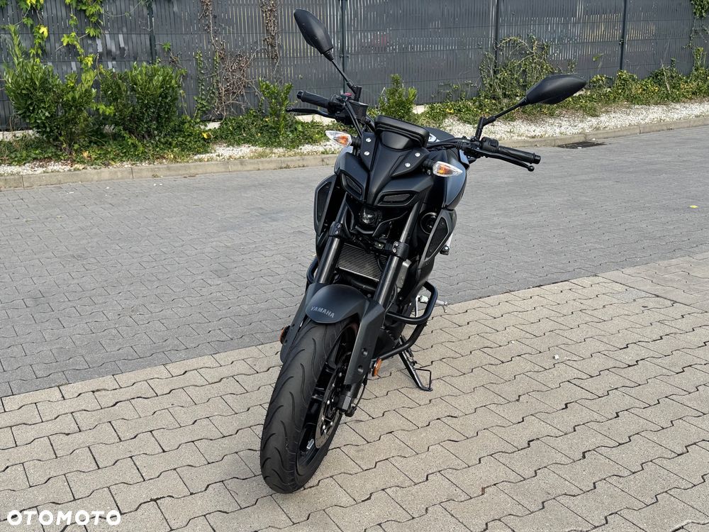 Yamaha MT - 5