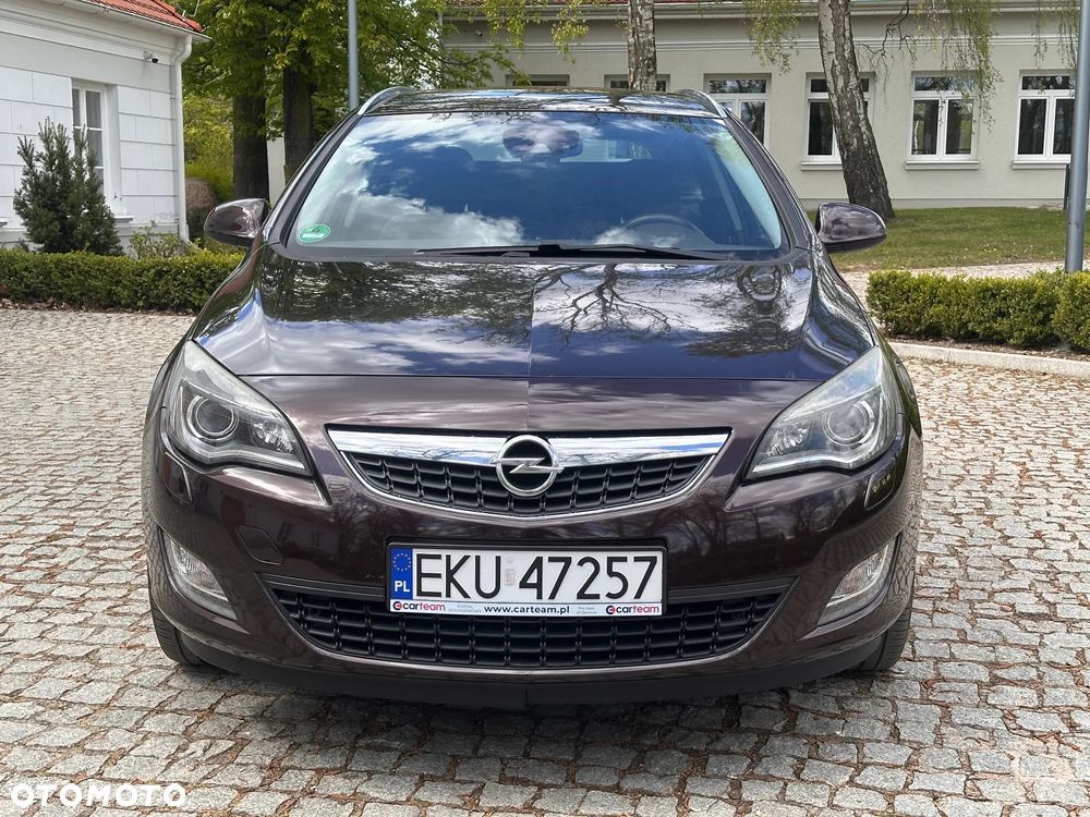 Opel Astra 2.0 CDTI Exklusiv - 4