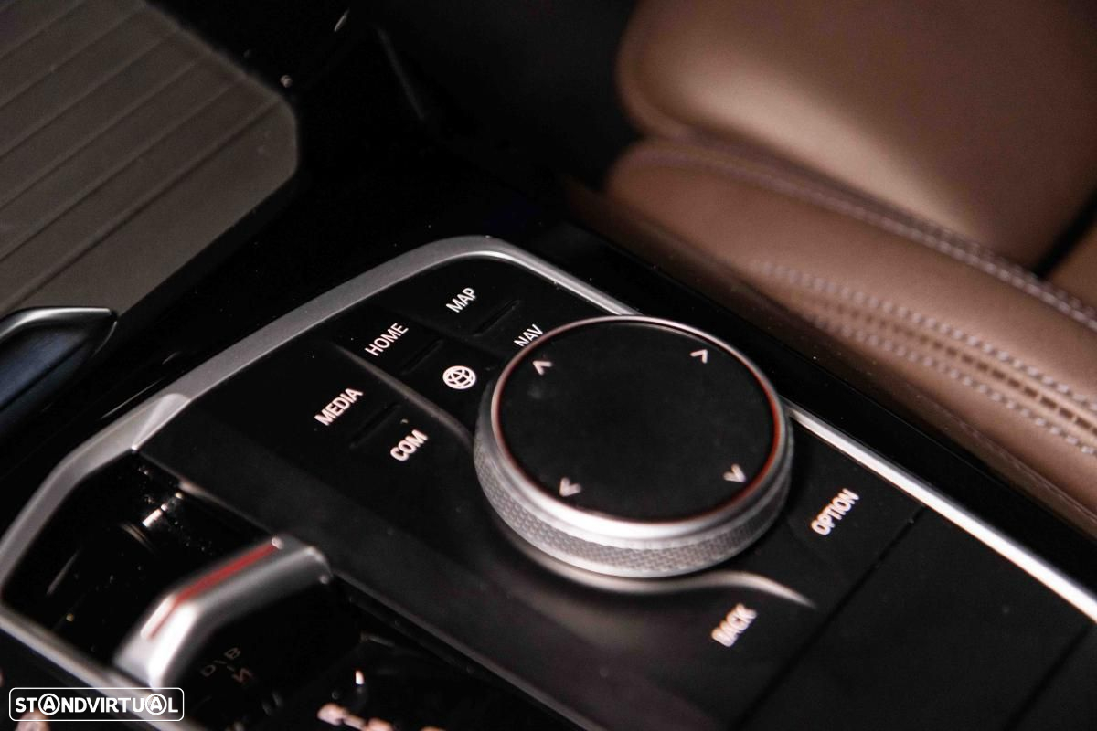 BMW iX3 M Sport Inspiring - 46
