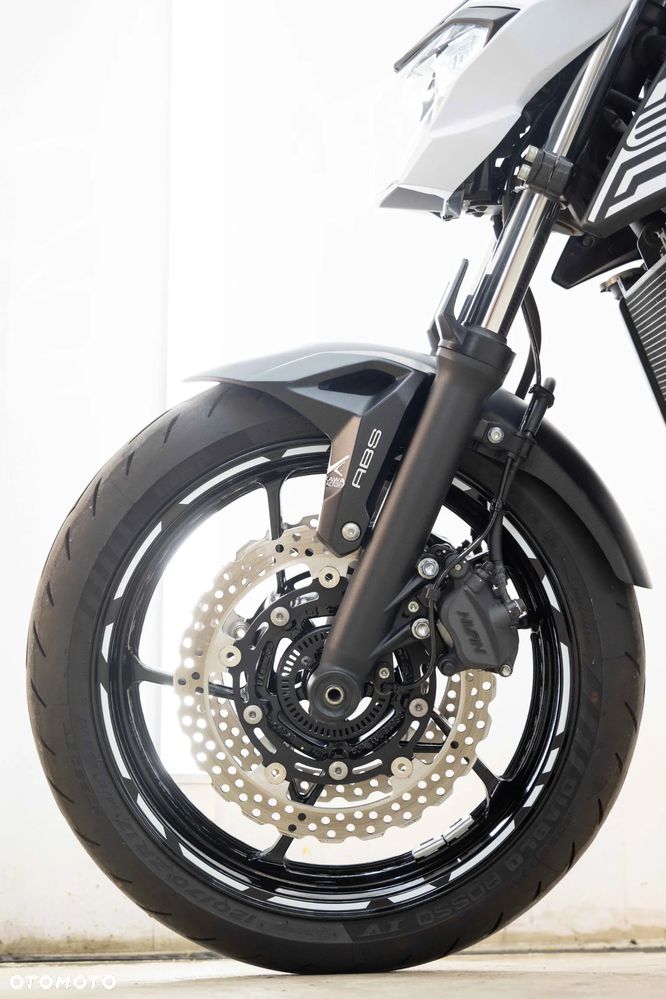 Kawasaki Z 650 - 29