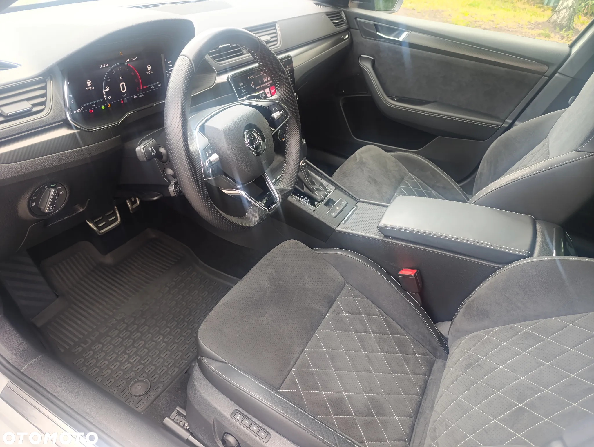 Skoda Superb 2.0 TDI SCR Sportline DSG - 19