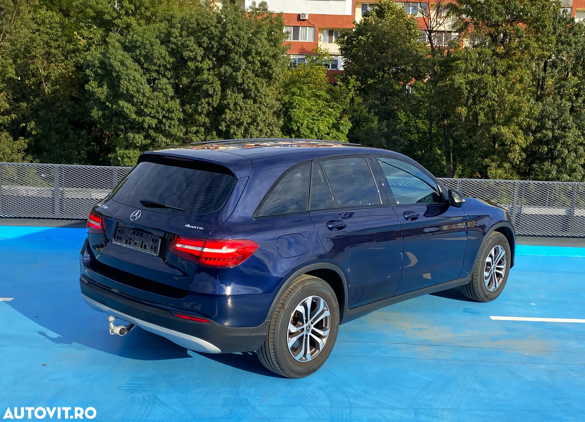 Mercedes-Benz GLC 250 4MATIC - 18