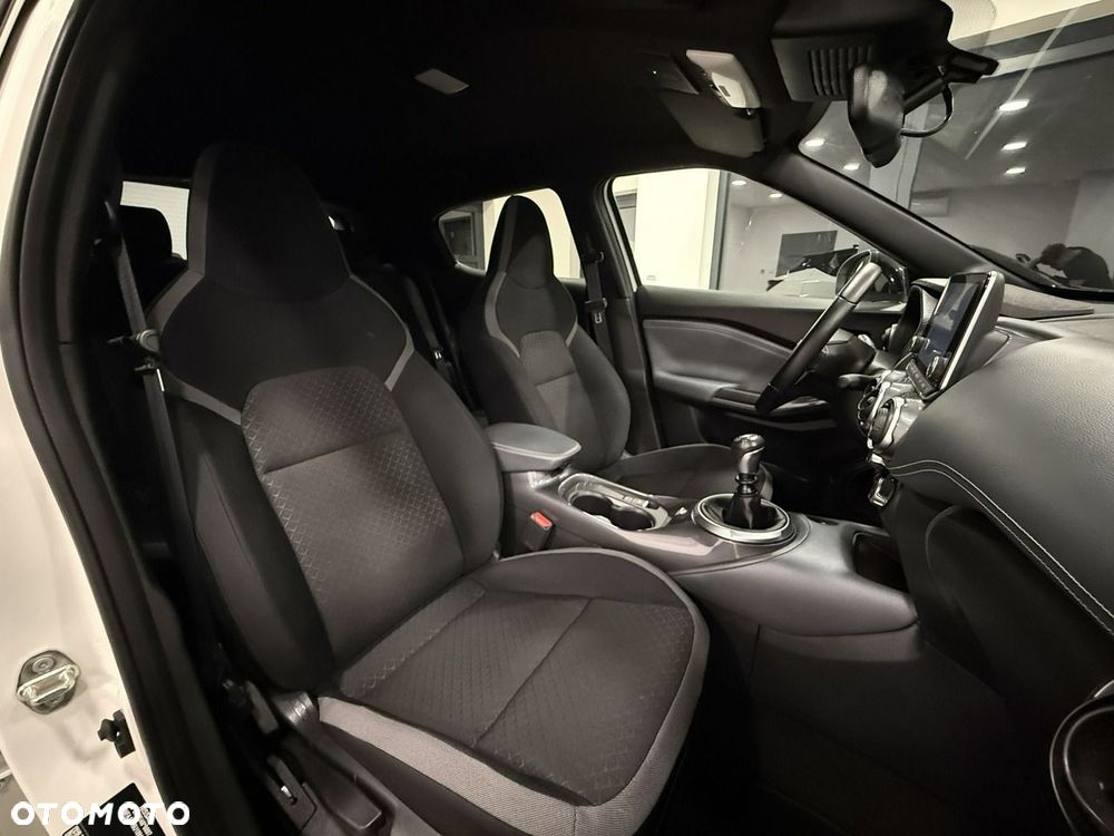 Nissan Juke 1.0 DIG-T Tekna - 33