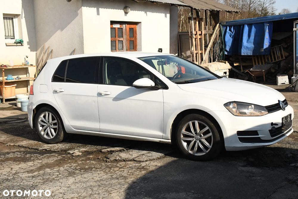 Volkswagen Golf - 5