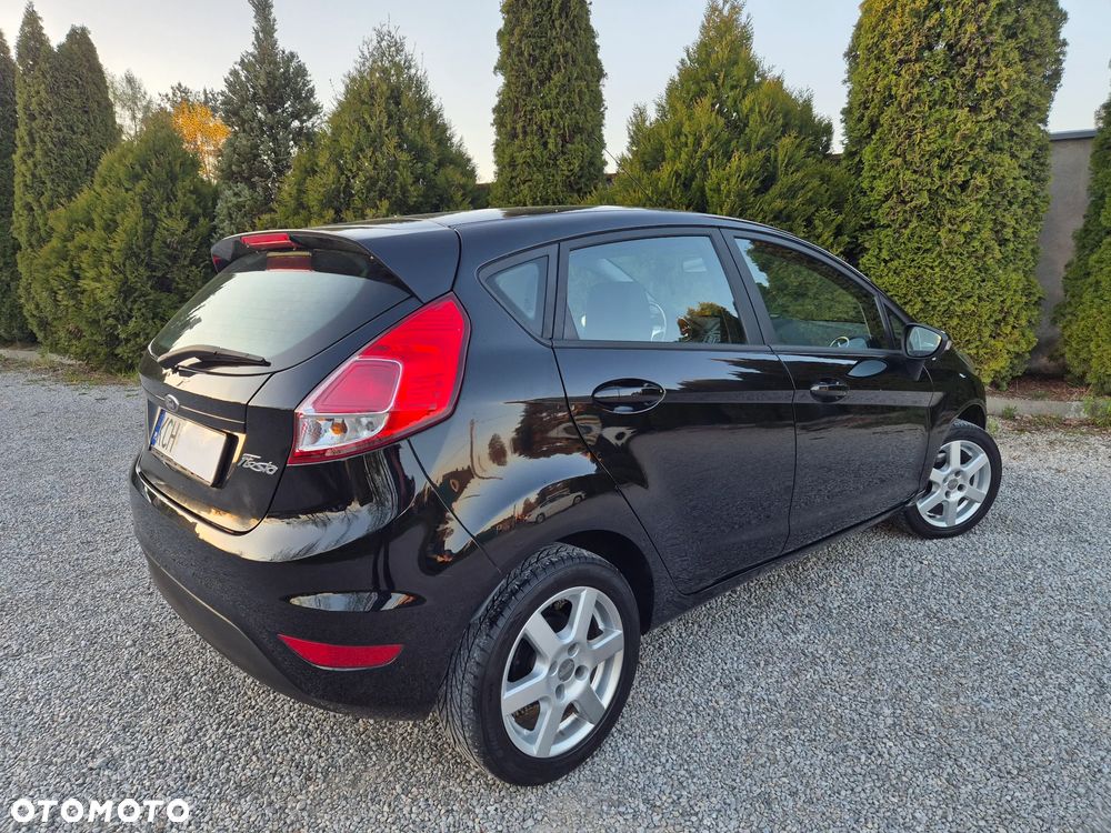 Ford Fiesta 1.25 Celebration - 37