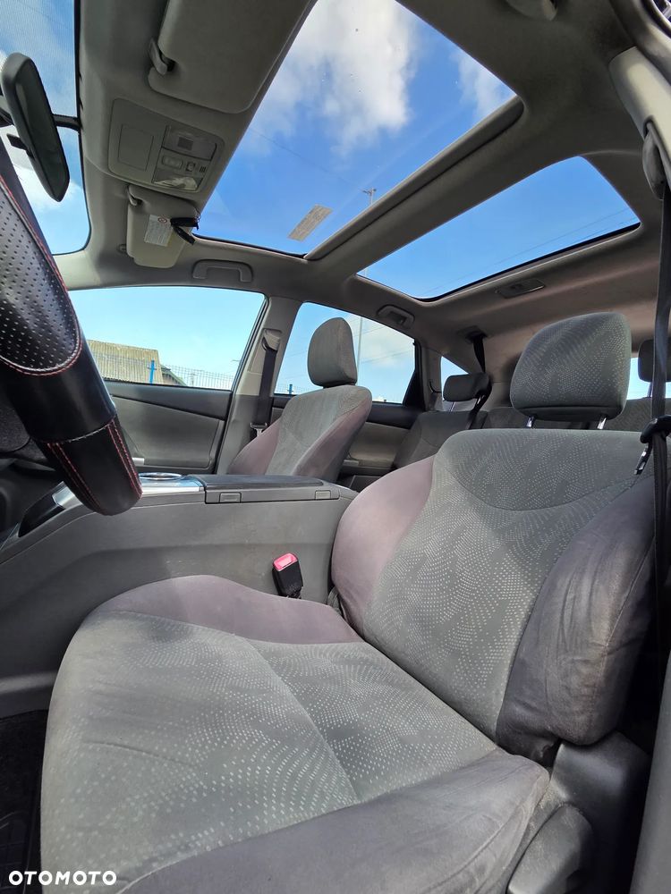 Toyota Prius+ (Hybrid) Executive - 11