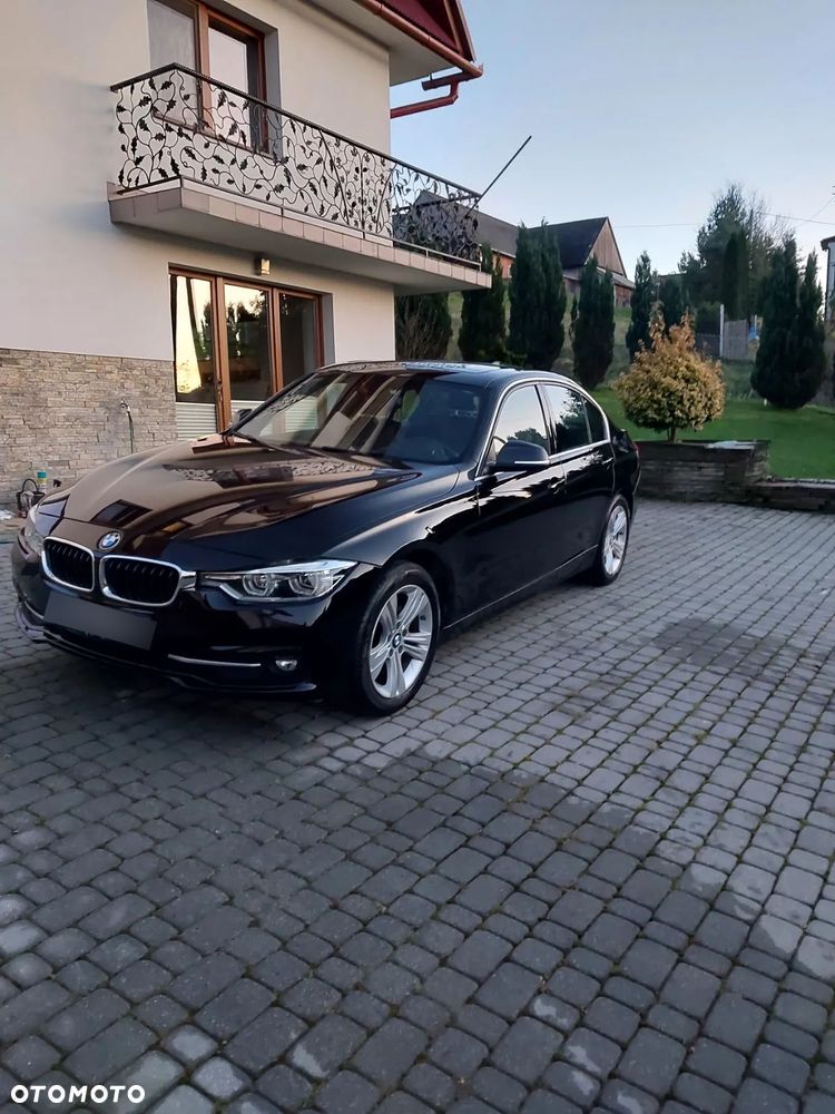 BMW Seria 3 330i GPF xDrive Luxury Line - 4