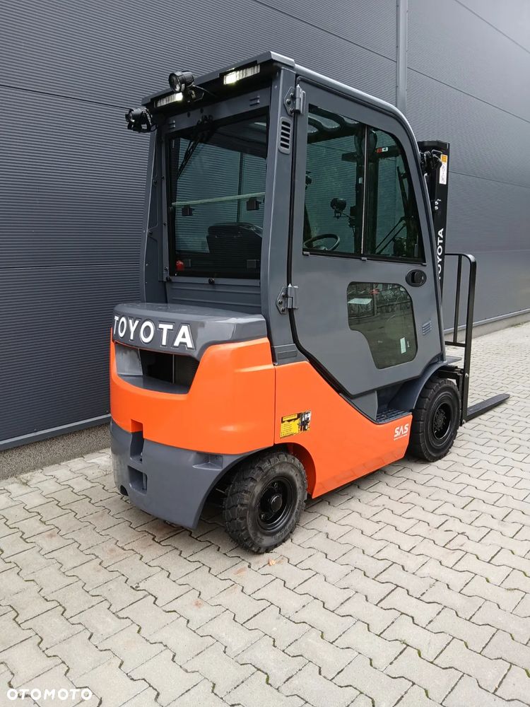 Toyota 42-8FDF15 - 6