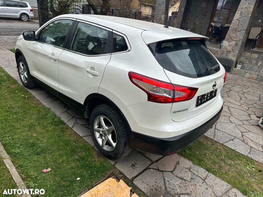 Nissan Qashqai 1.6 DCI Xtronic N-Connecta - 5