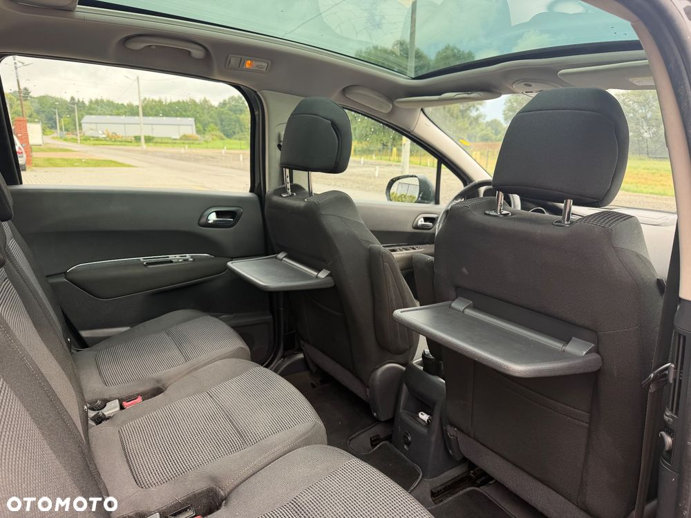Peugeot 5008 2.0 HDi Business Line 7os - 26