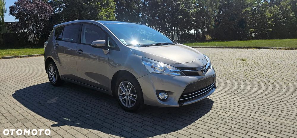 Toyota Verso 1.6 D-4D 7-Sitzer Start/Stop Skyview Edition - 2