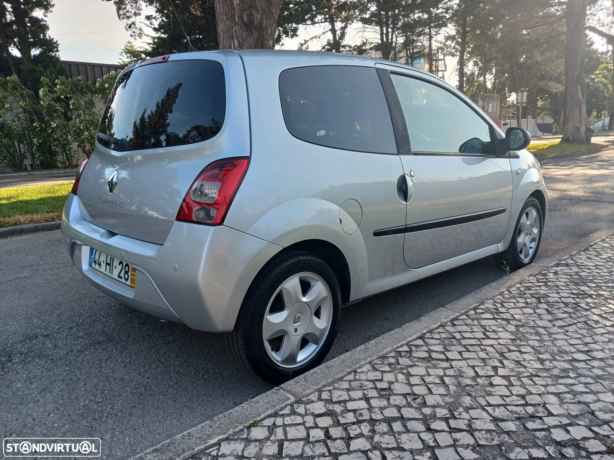 Renault Twingo 1.5 dCi Dynamique S - 19