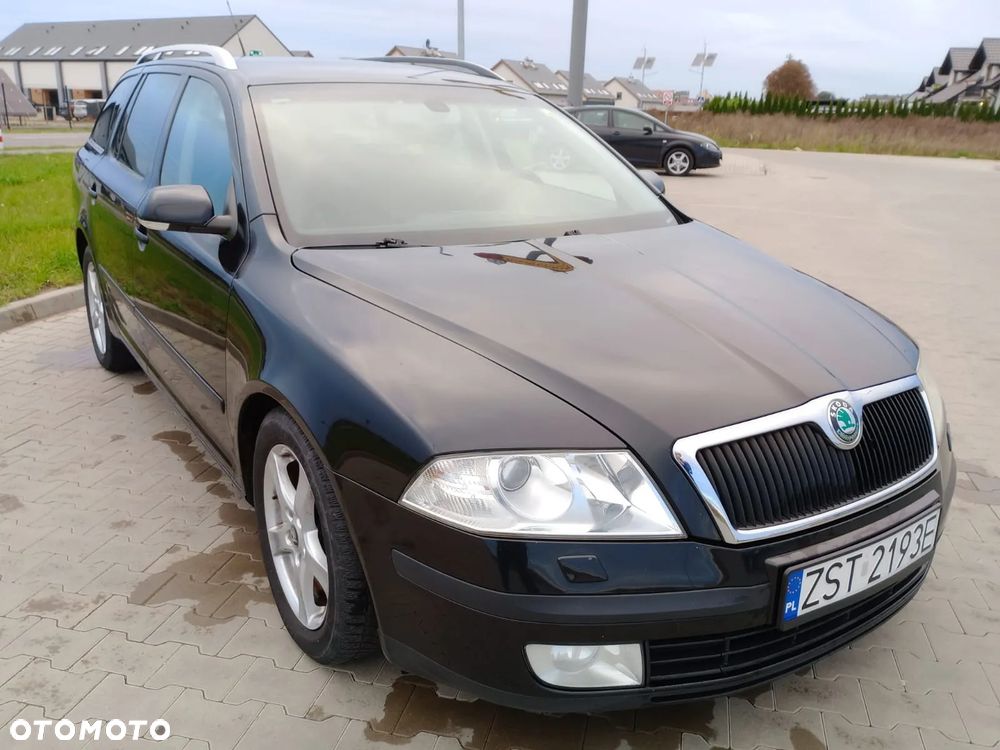 Skoda Octavia Combi 2.0 TDI DSG Elegance - 1