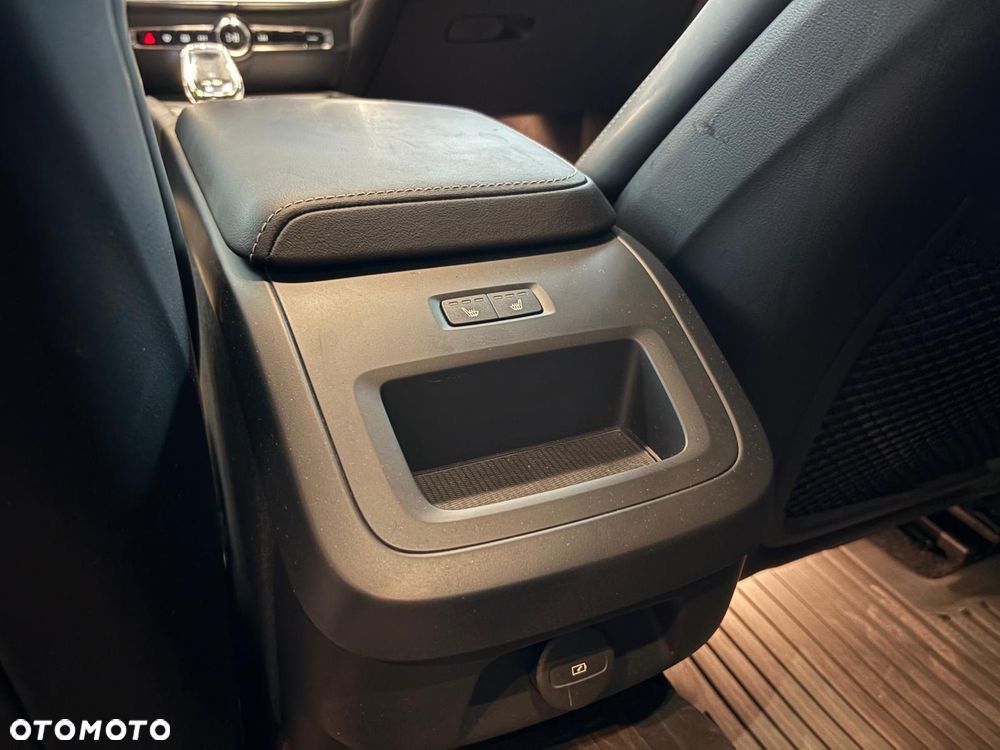 Volvo V60 B5 B AWD Plus Bright - 21