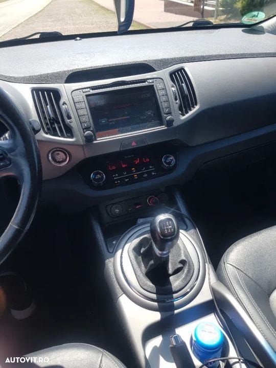 Kia Sportage 2.0 CRDI 184 4WD Spirit - 10