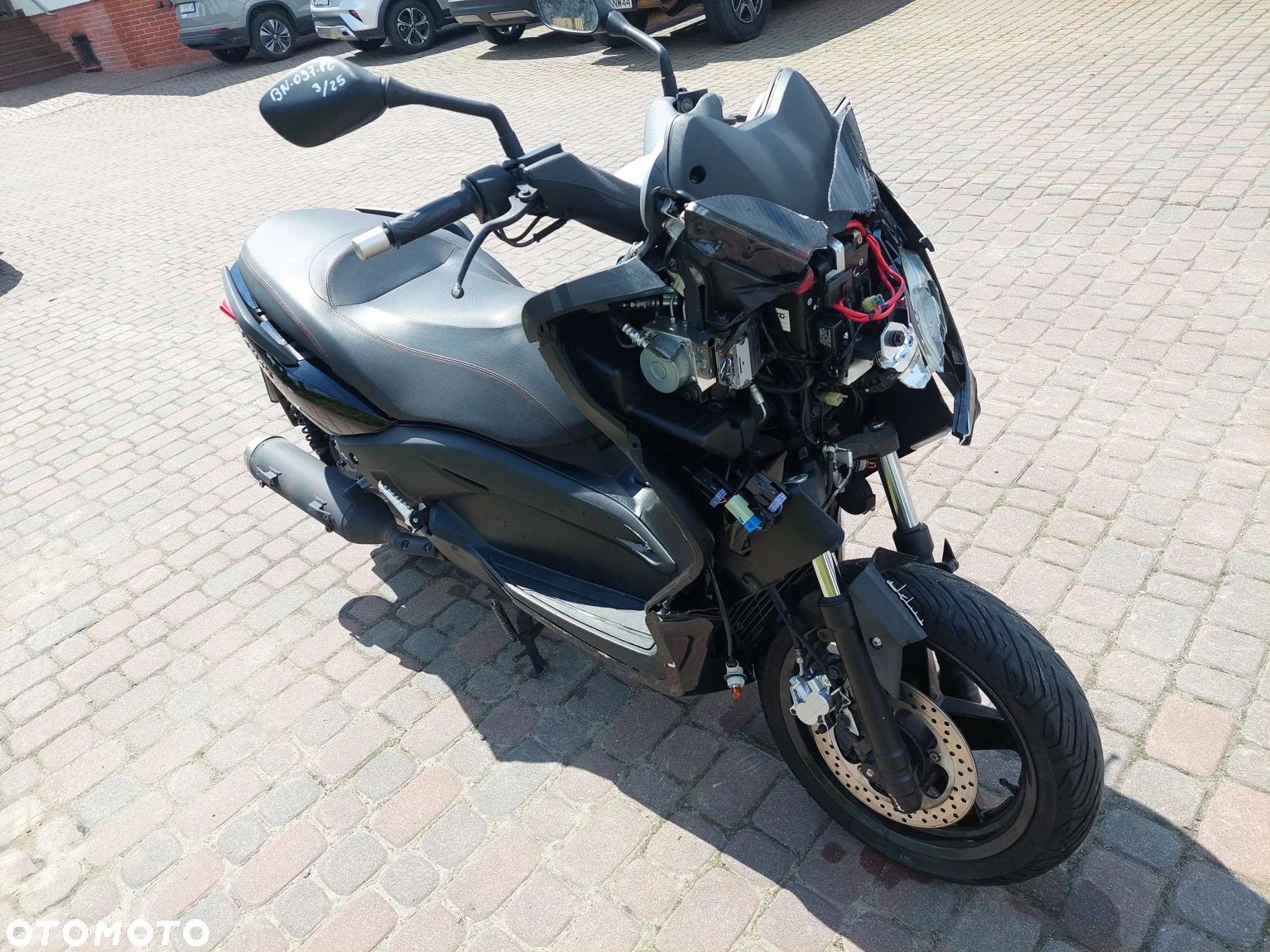 Yamaha X-max - 7