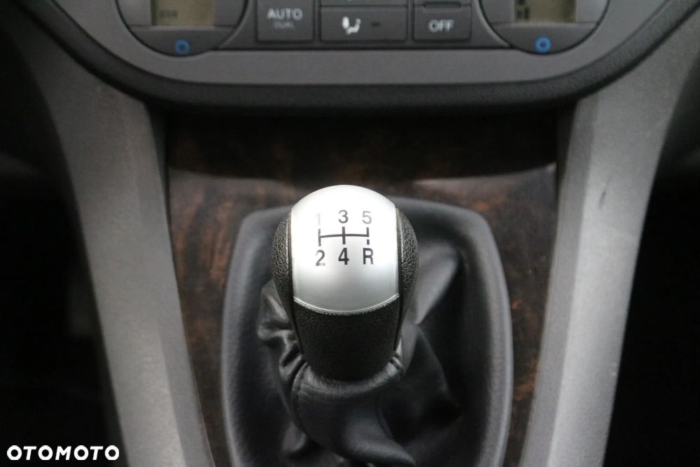 Ford Focus C-Max 1.8 Ghia - 29