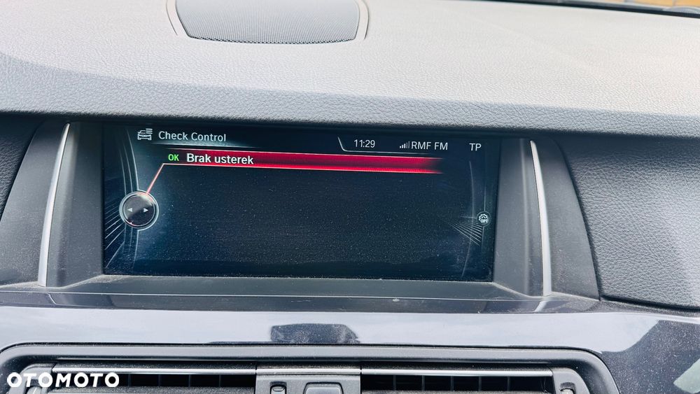 BMW Seria 5 525d xDrive Luxury Line - 13