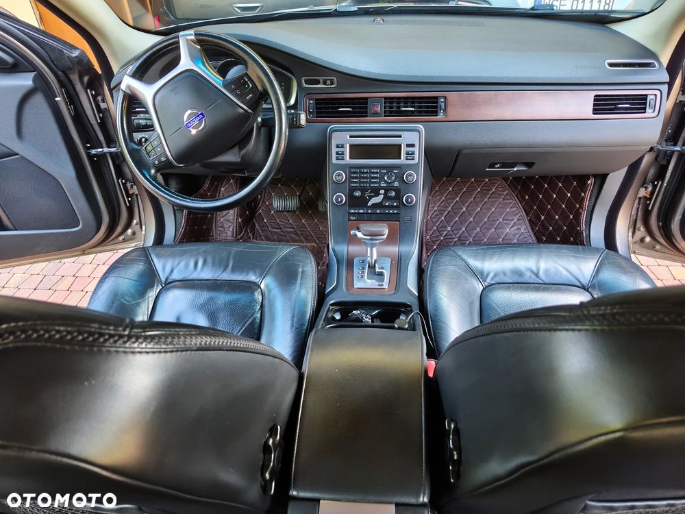 Volvo XC 70 - 16