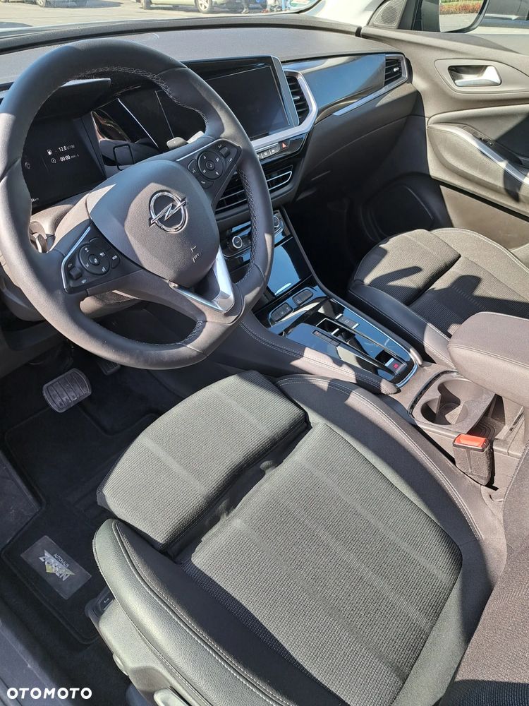 Opel Grandland X - 8