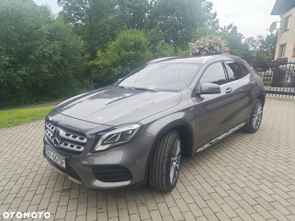 Mercedes-Benz GLA 200 7G-DCT Edition 1 - 3